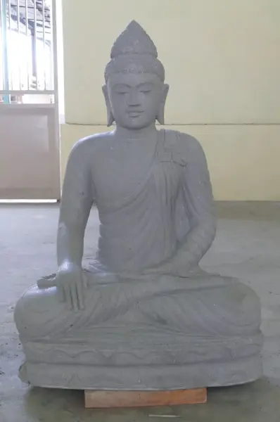 Product image 2 of the product “Seated Buddha made of Riverstone in Bhumisparsha - gesture of touching the earth. 125 cm height. ”